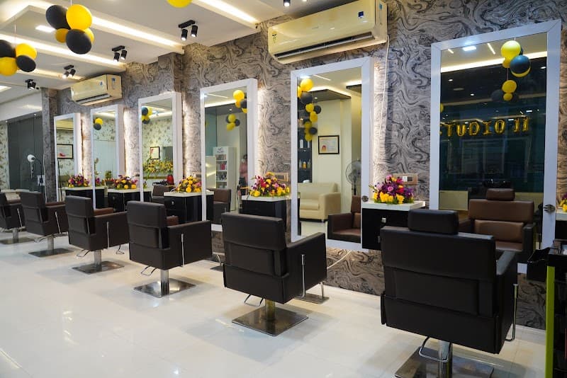 Men's Grooming Package | Complete Style & Refresh - 2