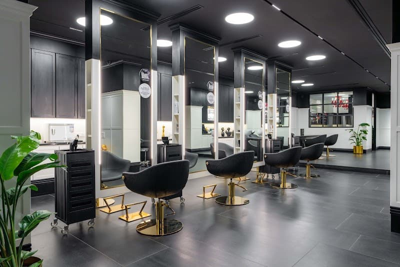 Mirrors Luxury Salons, Madhapur 2