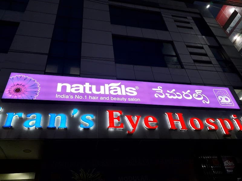 Naturals Salon 3