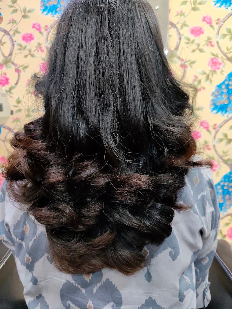Zuri Beauty Salon
