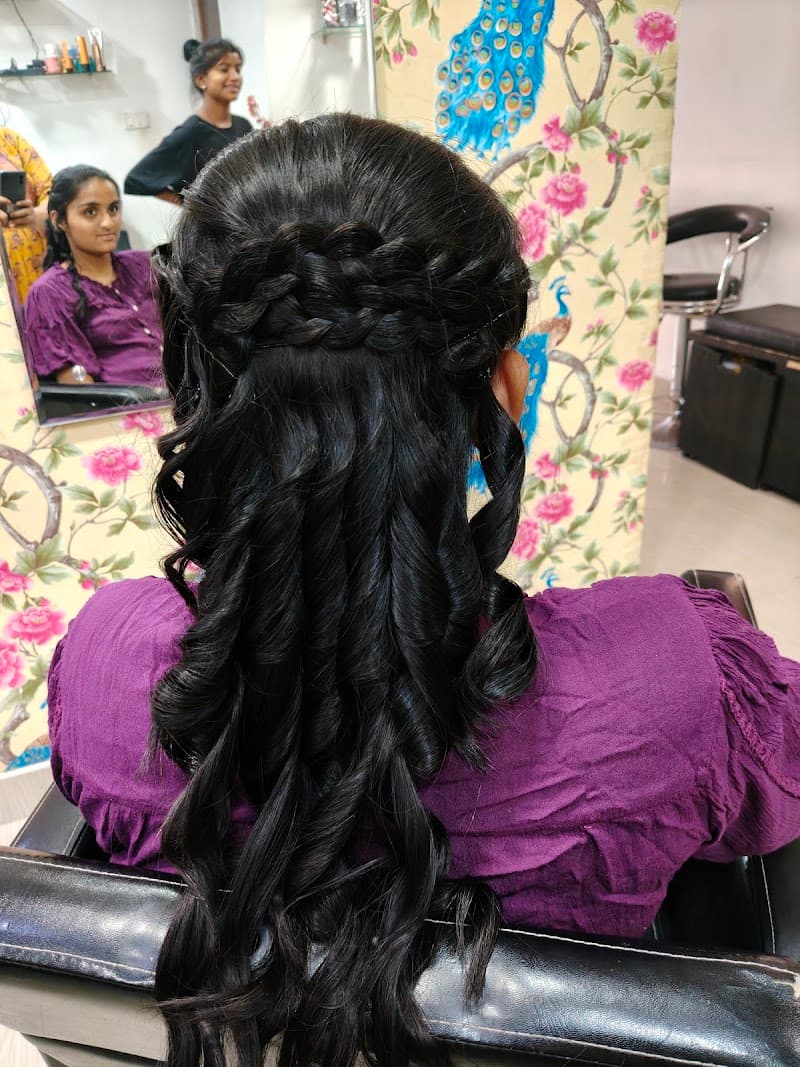 Zuri Beauty Salon 2